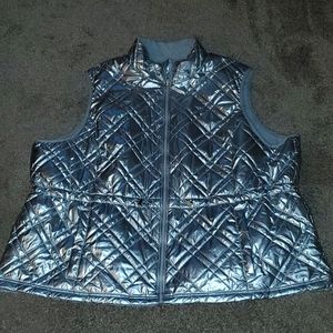 Women's reversible puffer vest